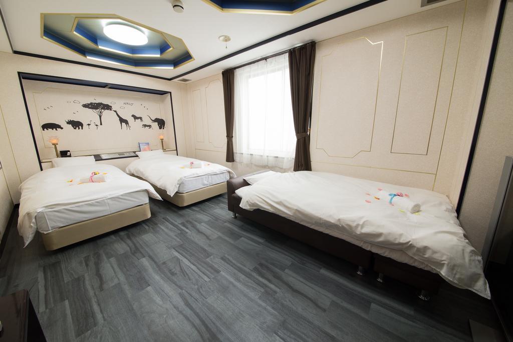 Hotel Candy Hall (Adults Only) Осака Екстериор снимка
