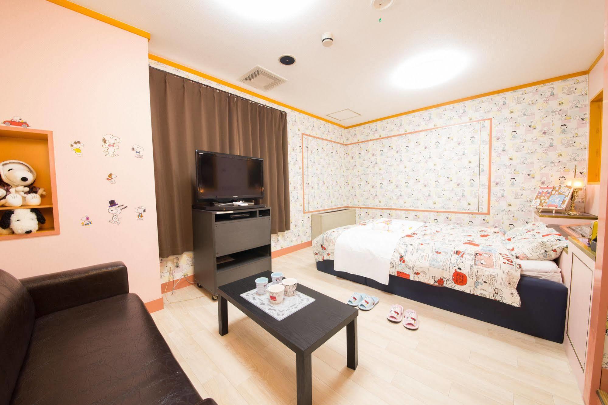 Hotel Candy Hall (Adults Only) Осака Екстериор снимка