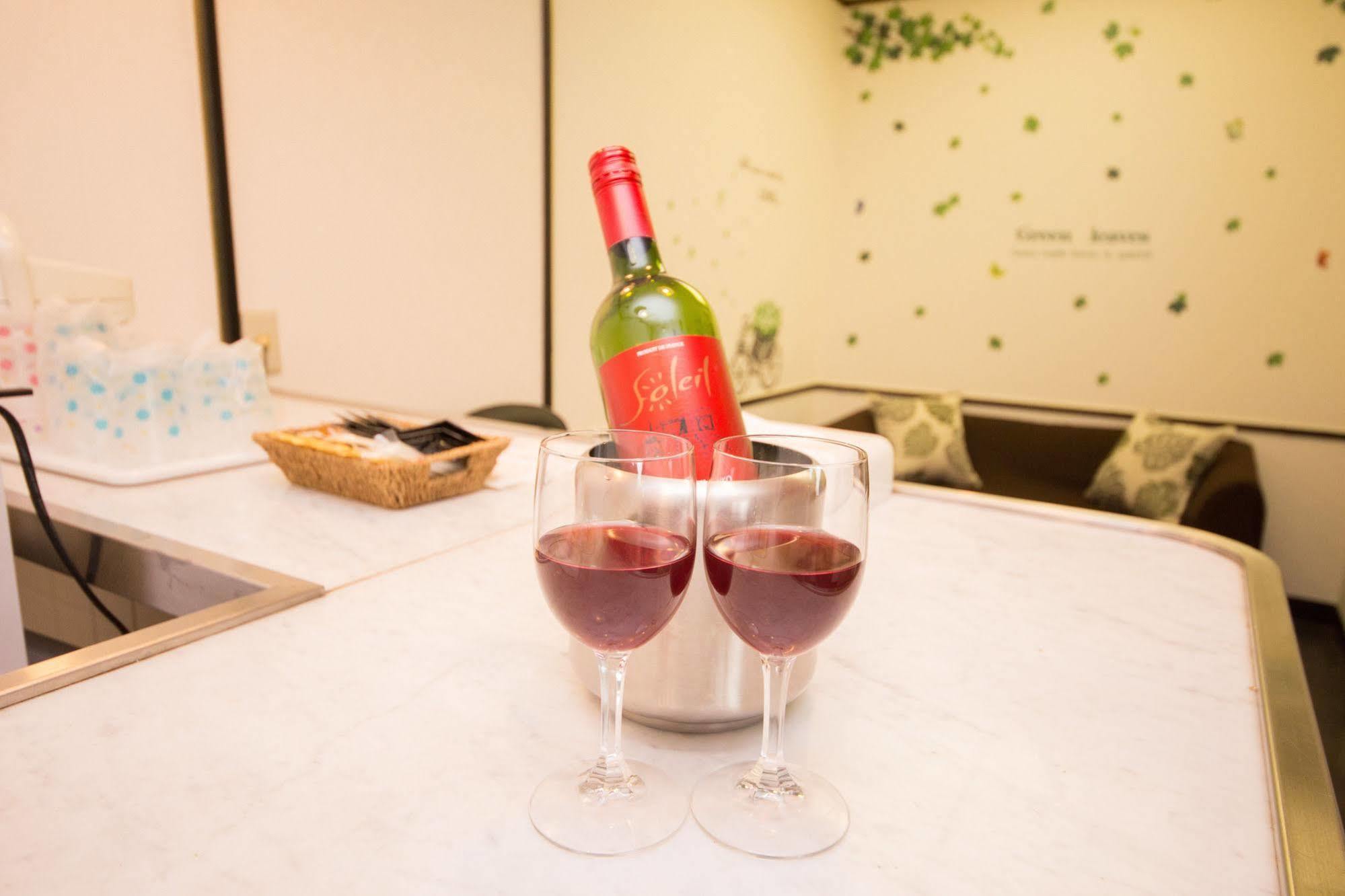Hotel Candy Hall (Adults Only) Осака Екстериор снимка