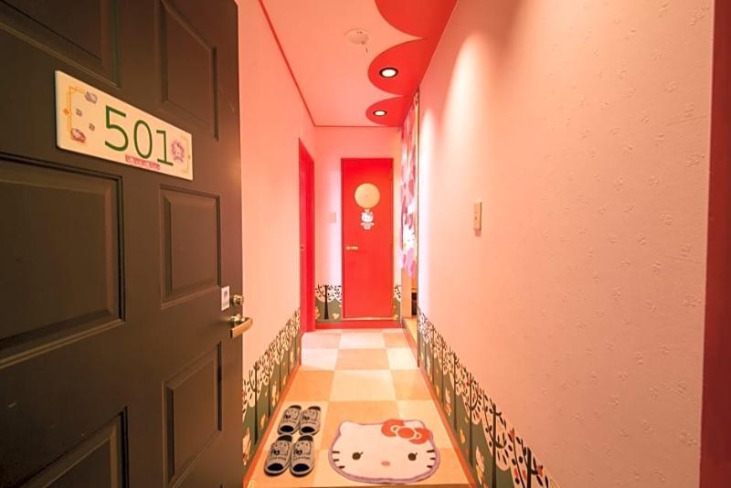 Hotel Candy Hall (Adults Only) Осака Екстериор снимка